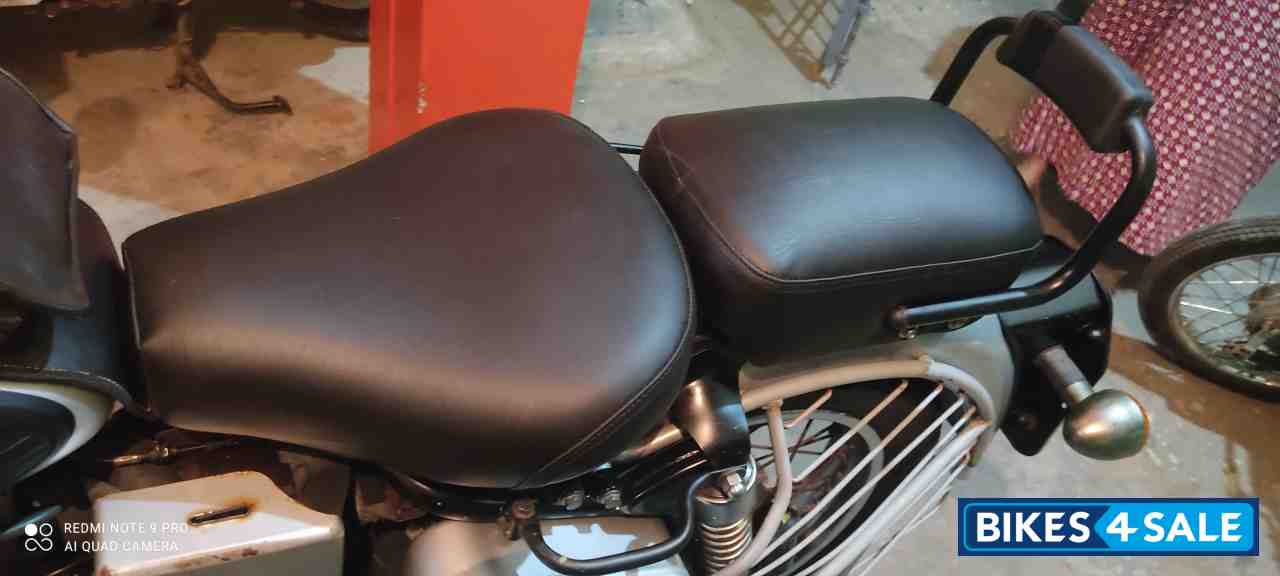 Silver Royal Enfield Classic 350