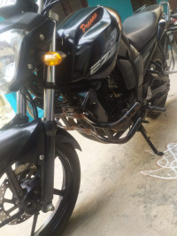 Black Yamaha FZ16