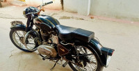Black Royal Enfield Bullet 350
