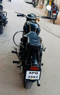 Black Royal Enfield Bullet 350