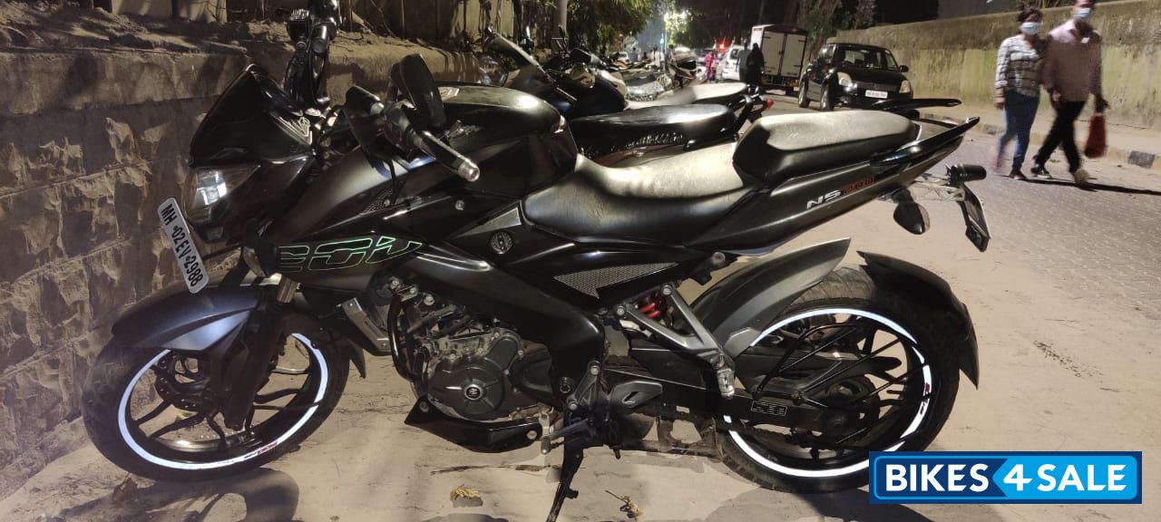 Bajaj Pulsar 200 NS ABS