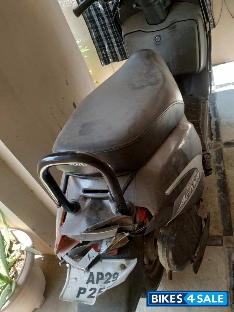 Grey Honda Activa