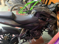 Black Bajaj Pulsar 200 NS