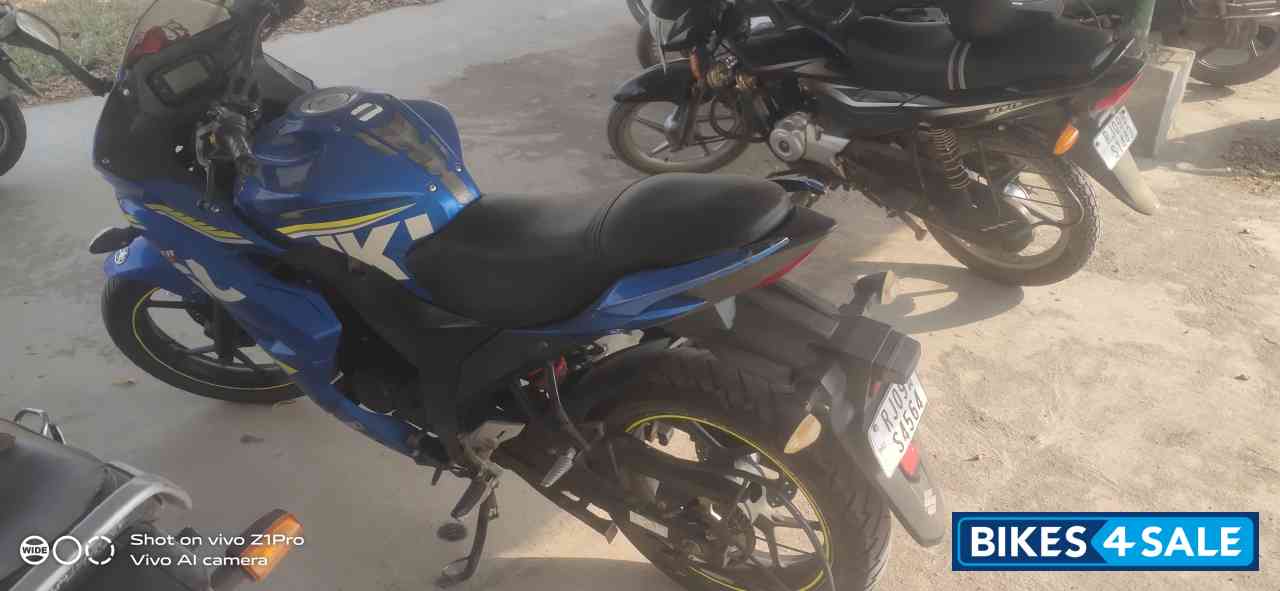 Suzuki Gixxer SF