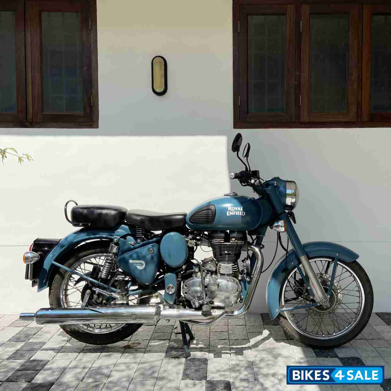 Royal Enfield Classic 500