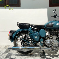 Royal Enfield Classic 500