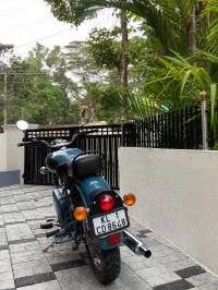 Royal Enfield Classic 500