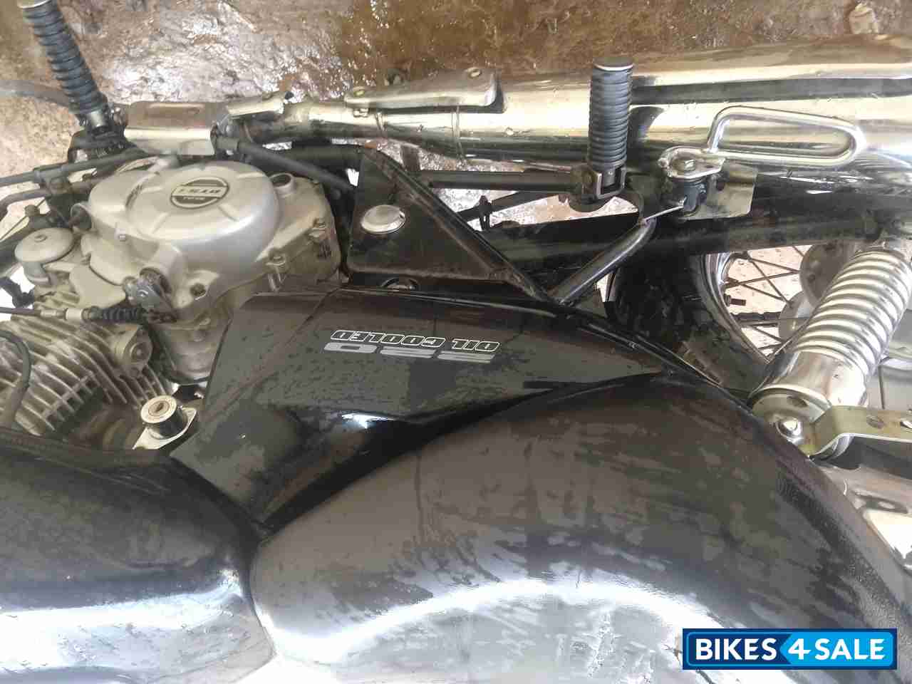 Bajaj Avenger 220 DTS-i Bajaj Avenger 220 DTS-i