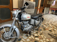 Silver Royal Enfield Classic 350