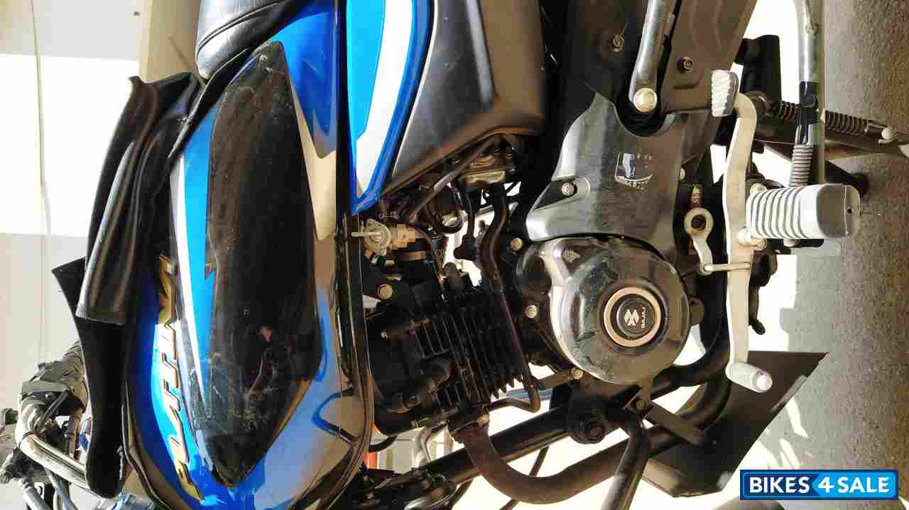 Black Blue Bajaj Platina 110 H-Gear