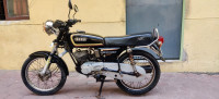 Black Yamaha RX 135