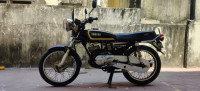 Black Yamaha RX 135
