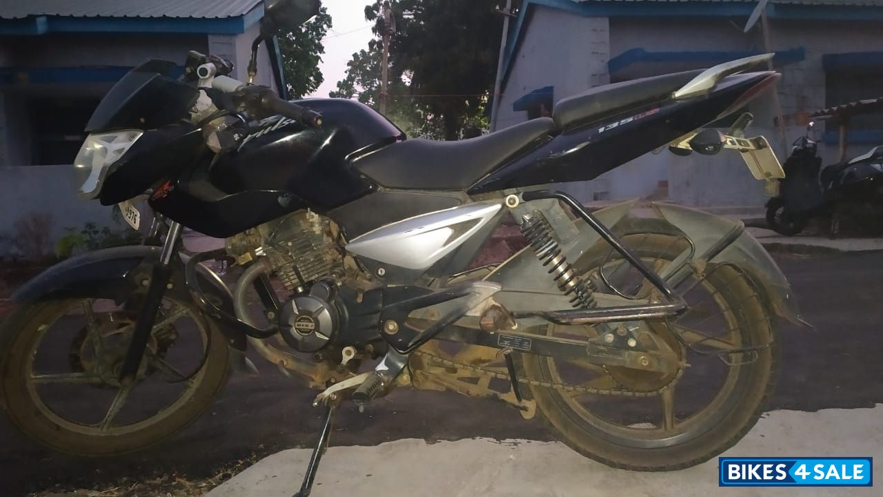 Black Bajaj Pulsar 135LS