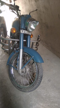 Royal Enfield Classic Squadron Blue