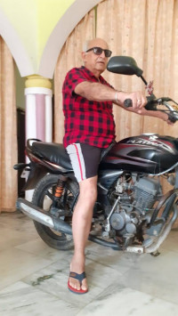 Bajaj Platina 125 DTS-Si