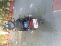 Bajaj Avenger Street 220