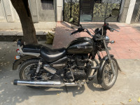 Lightning Royal Enfield Thunderbird 500