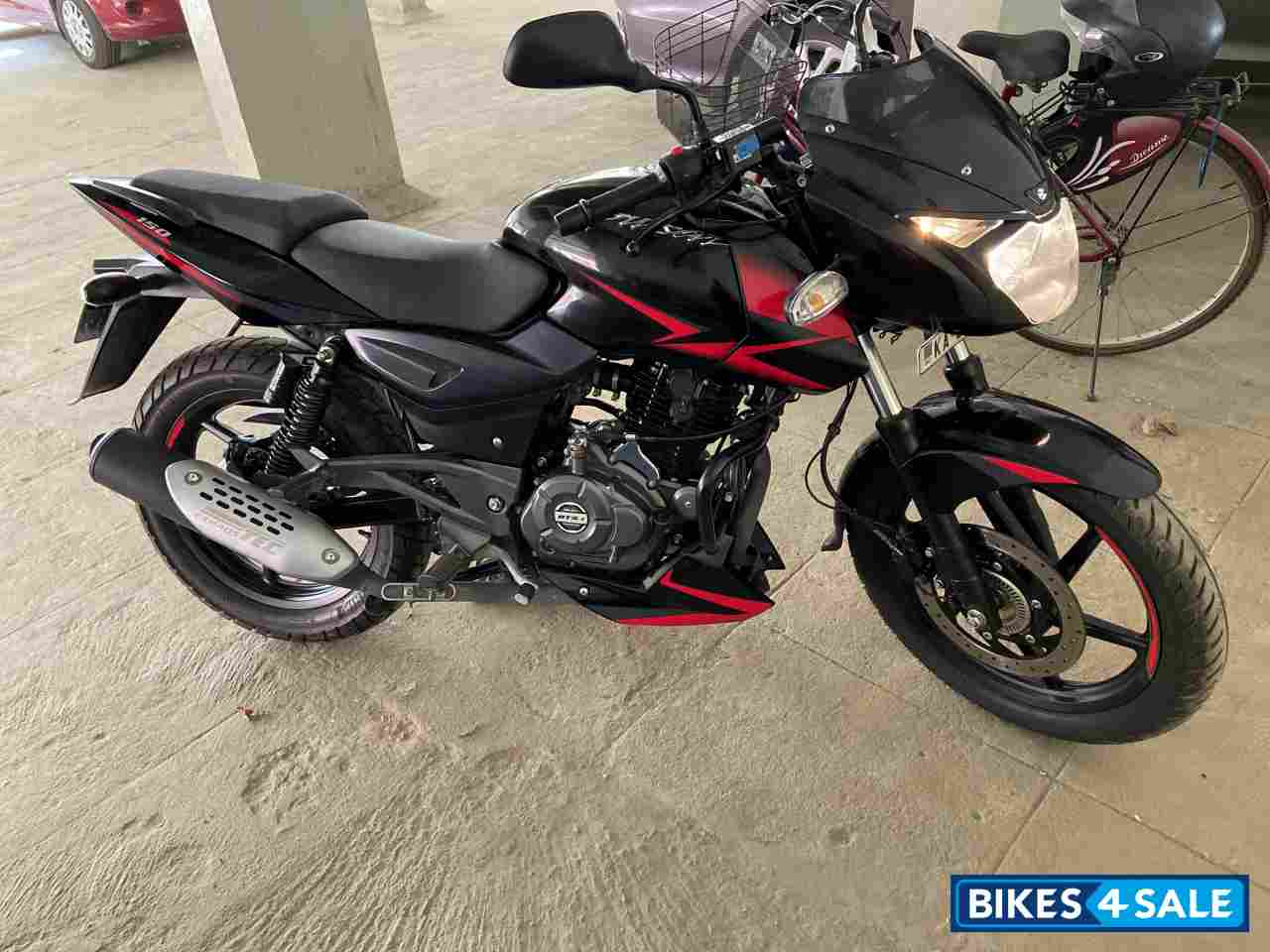 Bajaj Pulsar 150 Twin Disc