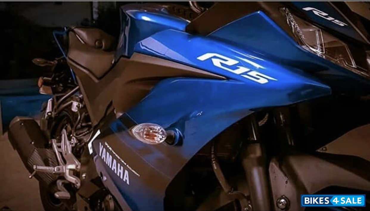 Racing Blue Yamaha YZF R15 V3