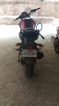 Red Yamaha FZ16