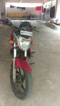 Red Yamaha FZ16