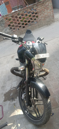 Bajaj V15