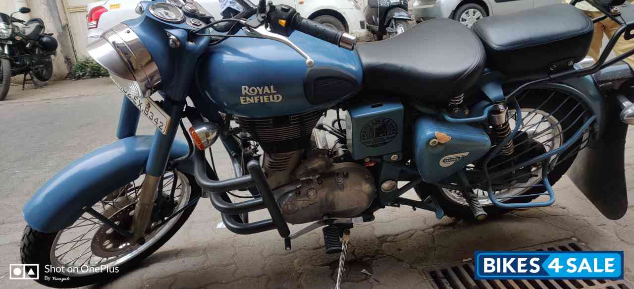 Squardon Blue Beast Royal Enfield Classic Squadron Blue Squardon Blue Beast Royal Enfield Classic Squadron Blue