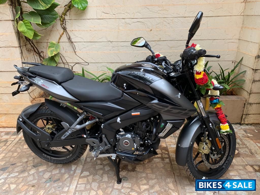 Bajaj Pulsar 200 NS