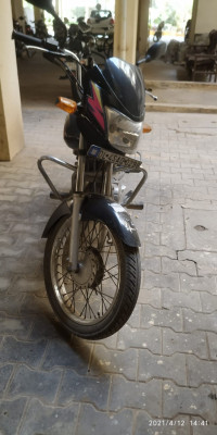Black And Red Bajaj Caliber 115