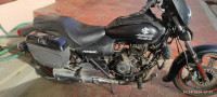 Black Bajaj Avenger 220 DTS-i