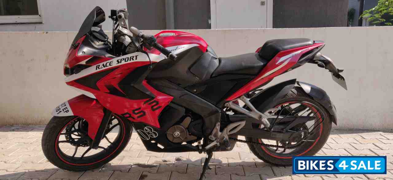 Red Bajaj Pulsar RS 200 ABS