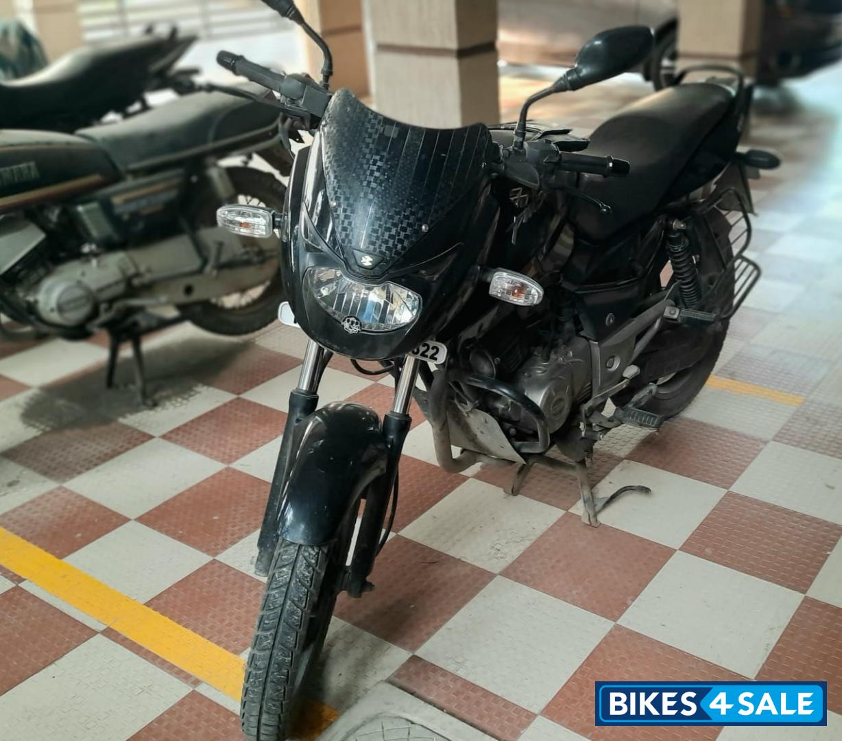 Black Bajaj Pulsar 150 DTSi