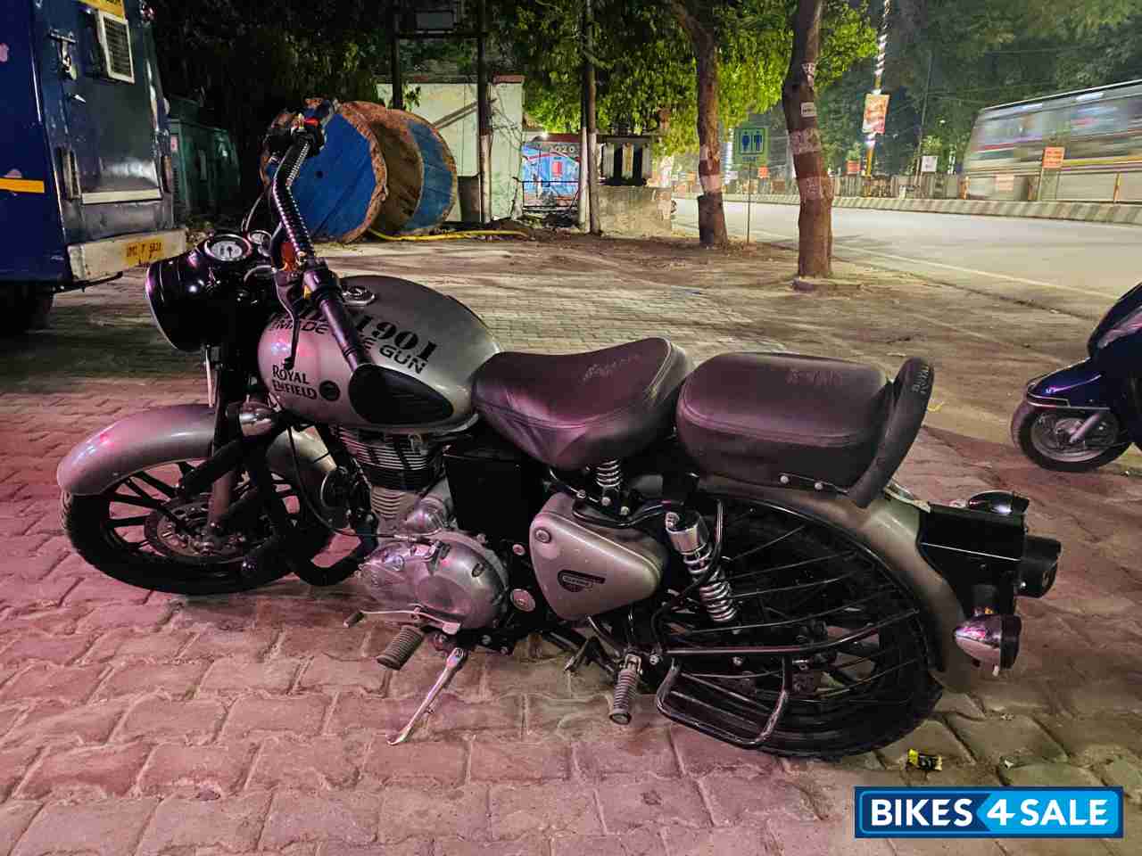 Royal Enfield Classic Gunmetal Grey