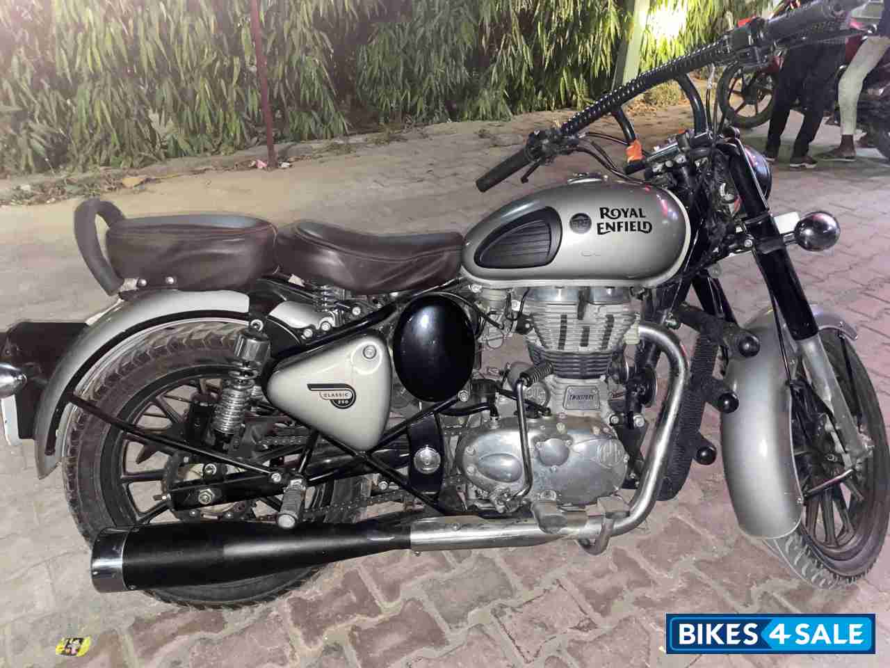 Royal Enfield Classic Gunmetal Grey
