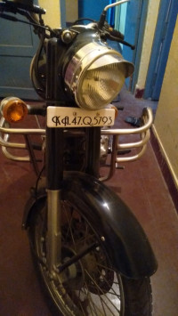 Black Royal Enfield Classic 350
