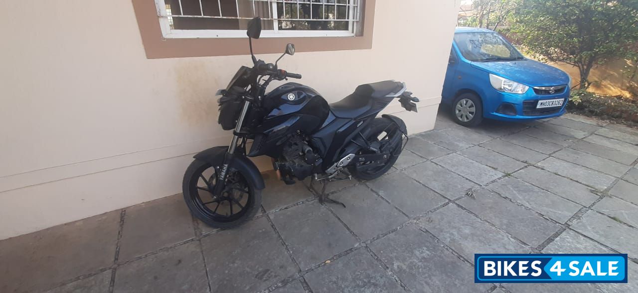 Yamaha FZ25