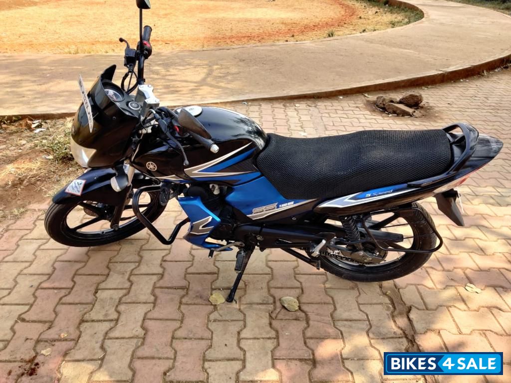 Blue Black Yamaha SS125