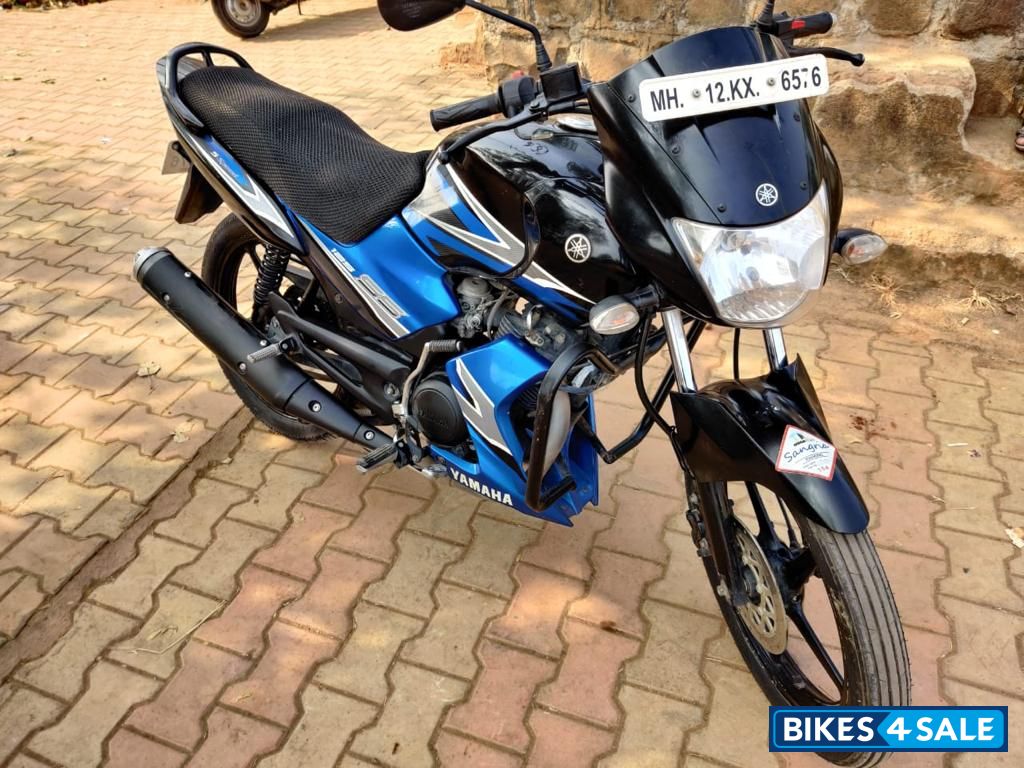 Blue Black Yamaha SS125