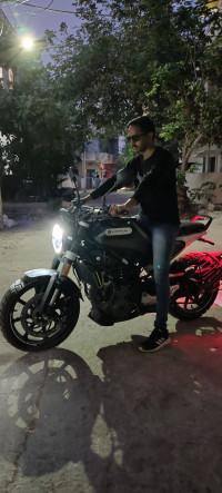 Black Galvano Vermilion Husqvarna Svartpilen 250 2020