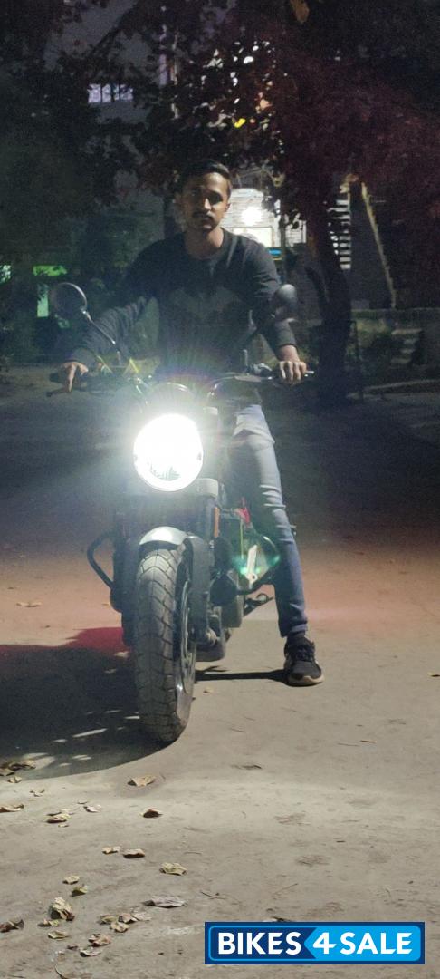 Black Galvano Vermilion Husqvarna Svartpilen 250 2020 Black Galvano Vermilion Husqvarna Svartpilen 250 2020