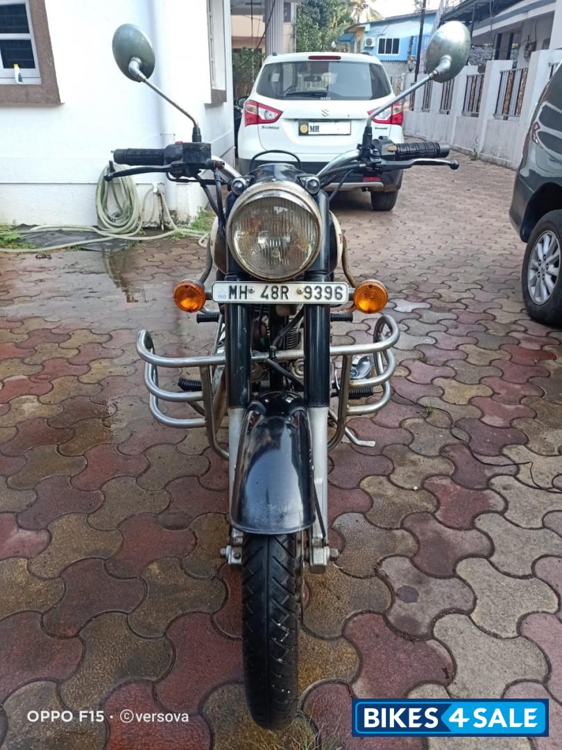 Black Royal Enfield Classic 350
