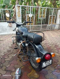Black Royal Enfield Classic 350