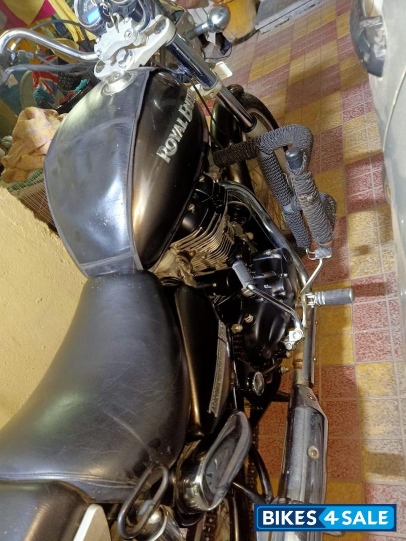 Lightning Royal Enfield Thunderbird 350 Lightning Royal Enfield Thunderbird 350