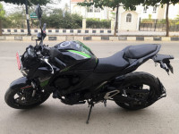 Black - Green Kawasaki Z800