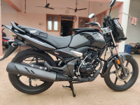 Black Honda Unicorn 160 BS6