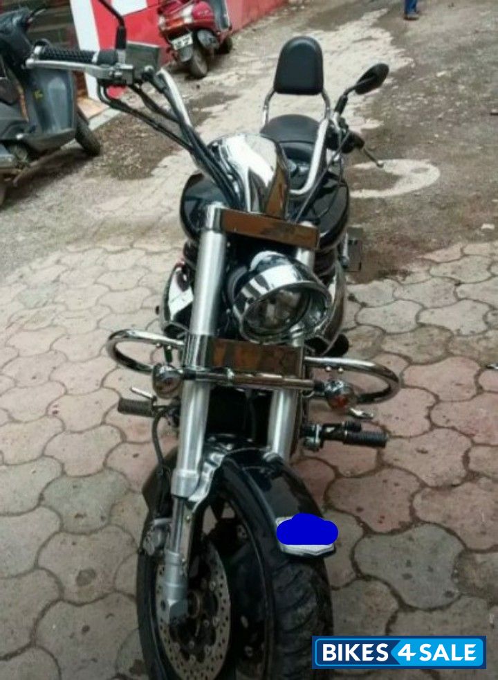 Black Hyosung Aquila Pro 650 Black Hyosung Aquila Pro 650