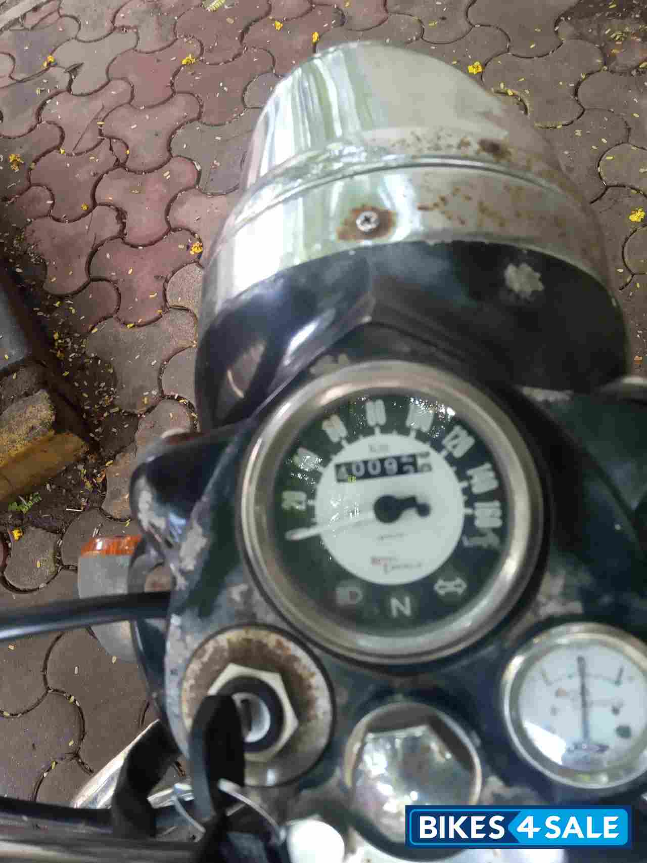 Royal Enfield Classic 350 Royal Enfield Classic 350
