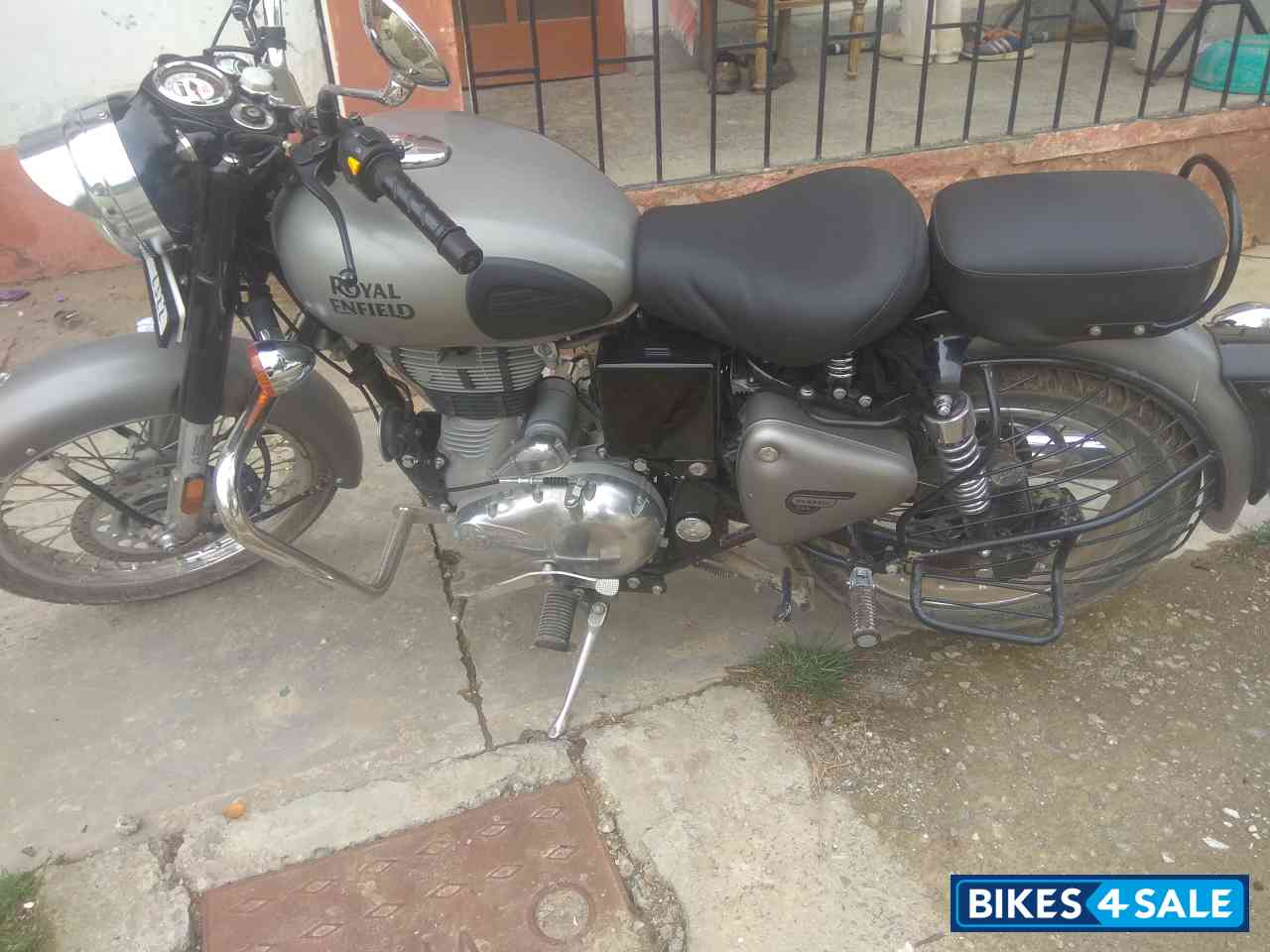 Royal Enfield Classic 350 Royal Enfield Classic 350