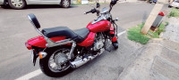 Red Bajaj Avenger 220 DTS-i