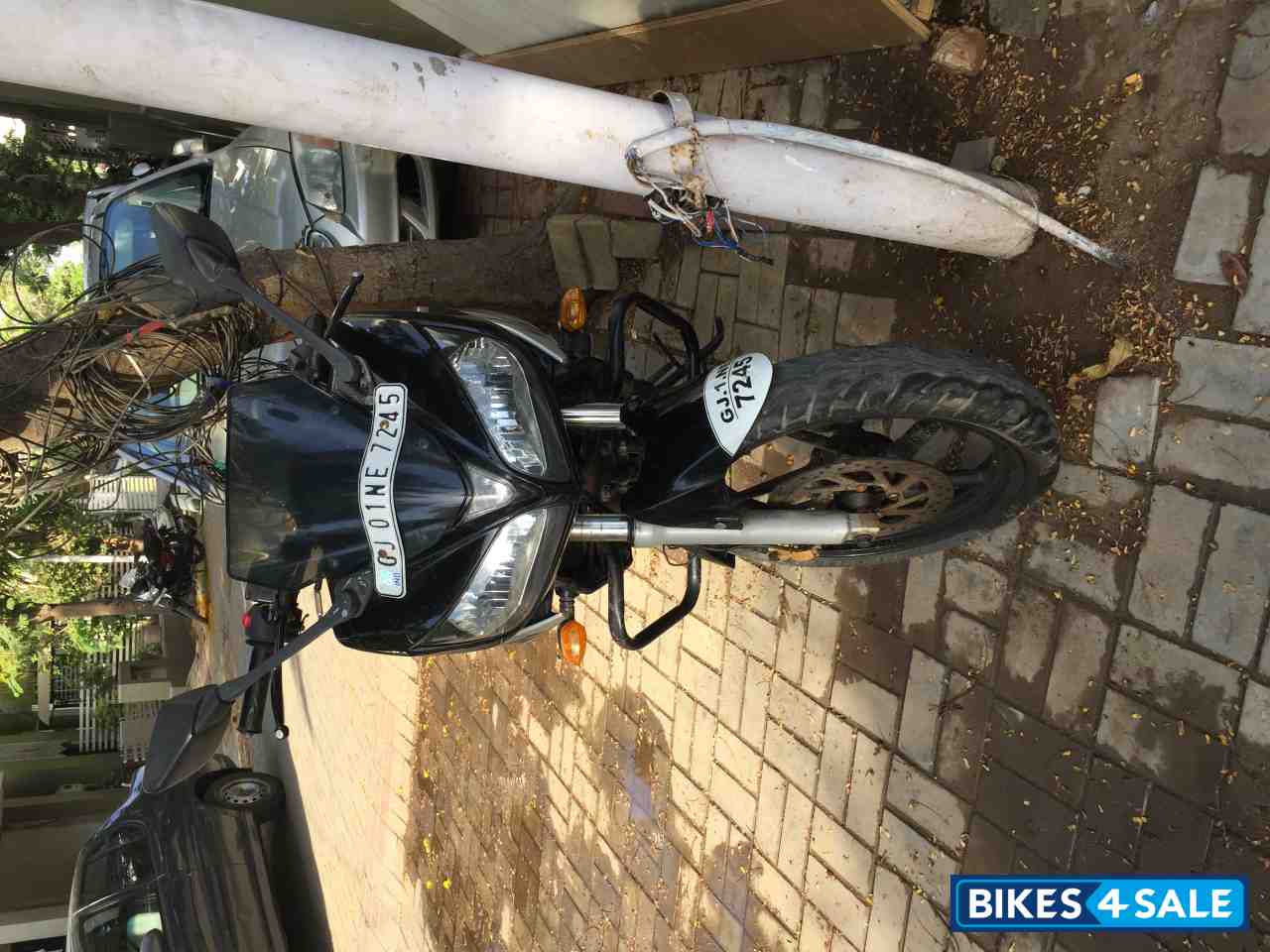 Black Silver Yamaha Fazer